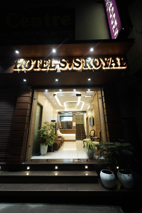 Hotel S.S Royal Amritsar Exterior photo